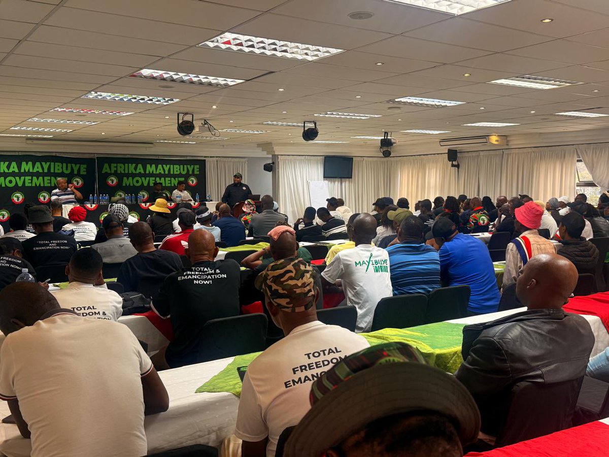 FloydShivambu's tweet photo. Limpopo extended PCT Meeting today in Polokwane. Mayibuye is the strongest and most ready political movement in Limpopo province. We will not disappoint the people of Limpopo. The mandate remains Total Freedom and Emancipation Zwino! No retreat!! https://t.co/xLRo0p3qXj