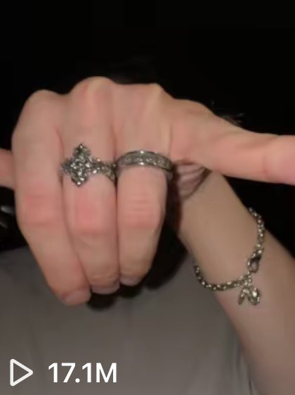 krainear_'s tweet image. คลิปติ๊กต๊อก10M++ ของพี่พง รู้เลย.. โพแม่ล้านเปอร์เซ็น 🤣
#santapp