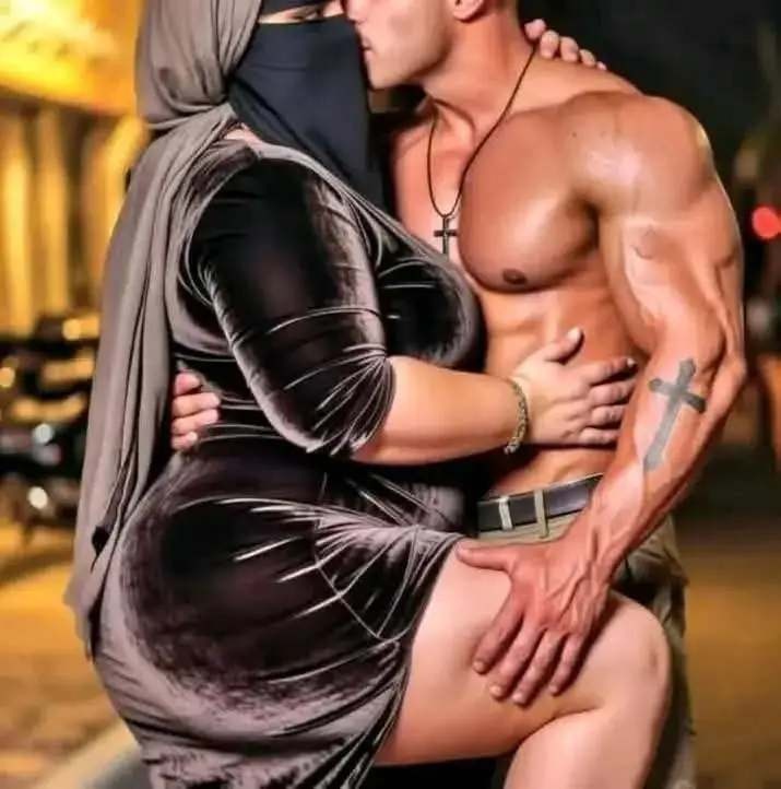 مروة ✝️ 🌙 الفرسة المنكوحة tweet media