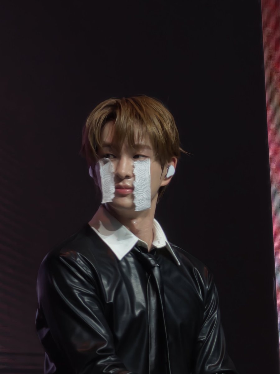 hourlyjinki's tweet image. #온유 #ONEW #オニュ@SHINee @ONEW_GRIFFIN