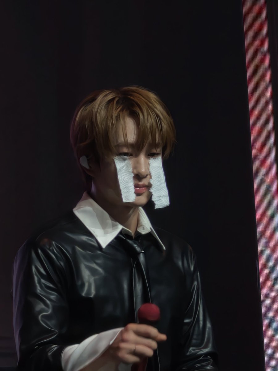 hourlyjinki's tweet image. #온유 #ONEW #オニュ@SHINee @ONEW_GRIFFIN