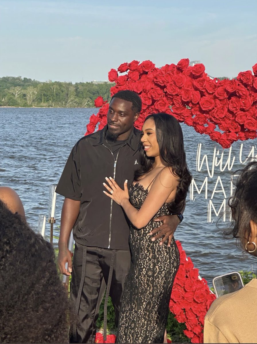 الله المفضلة tweet media