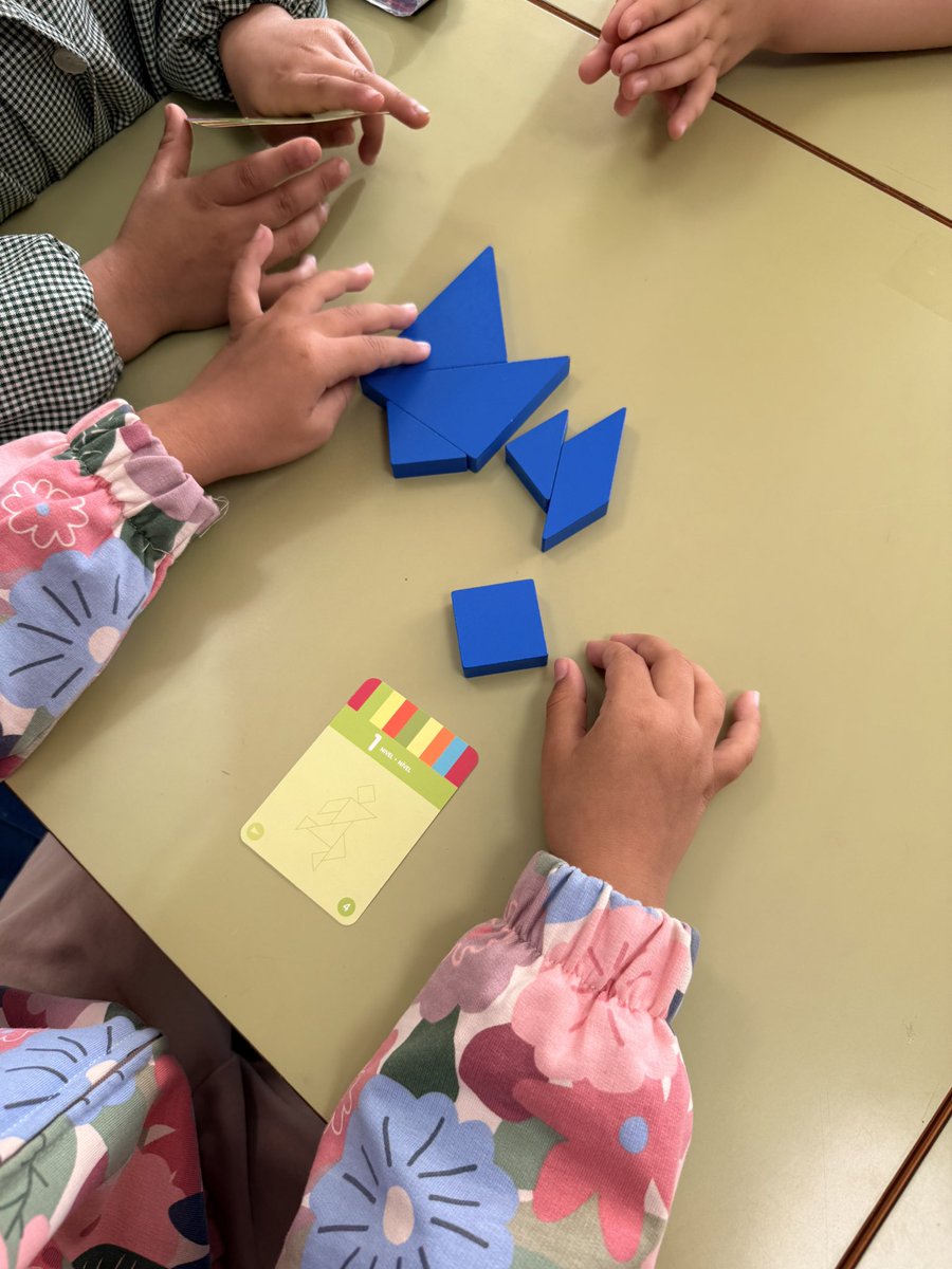 CEIP ELVIRA LINDO tweet media