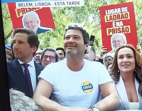 Se um filho meu fizesse estas tristes figuras, ia passar a chamar pai a outro.