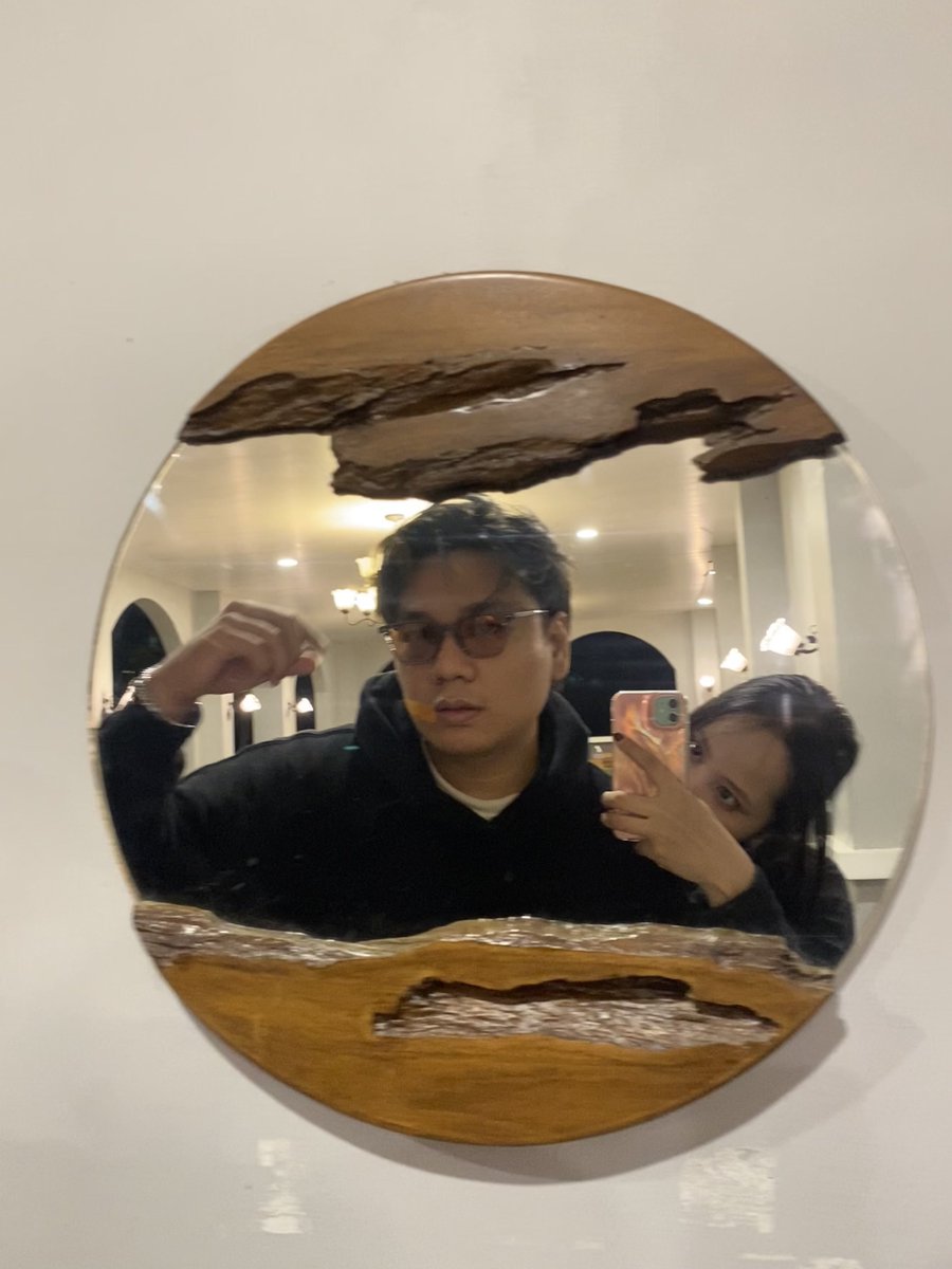 wldnrhm's tweet photo. love him soo muuchhhh, like… a lot https://t.co/TuSc96p5w7