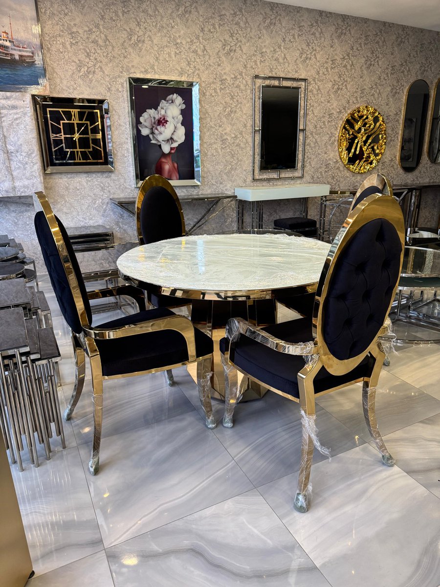 Ruvinhome's tweet image. Prostor govori prije vas

Zato birajte namještaj koji ostavlja utisak na prvi pogled

Naši modeli spajaju eleganciju i karakter,
uz mogućnost prilagodbe dimenzija i boje.

Za dom koji izgleda drugačije

#sto #stolice #table #chairs #miza #stol #tavola #sedie #Stuhl #Tisch #luksuz