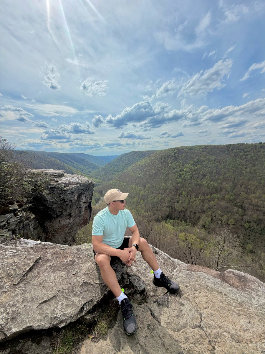 mrSel1992's tweet photo. Go to where you feel most alive! 😎 https://t.co/Az2JJewYYE