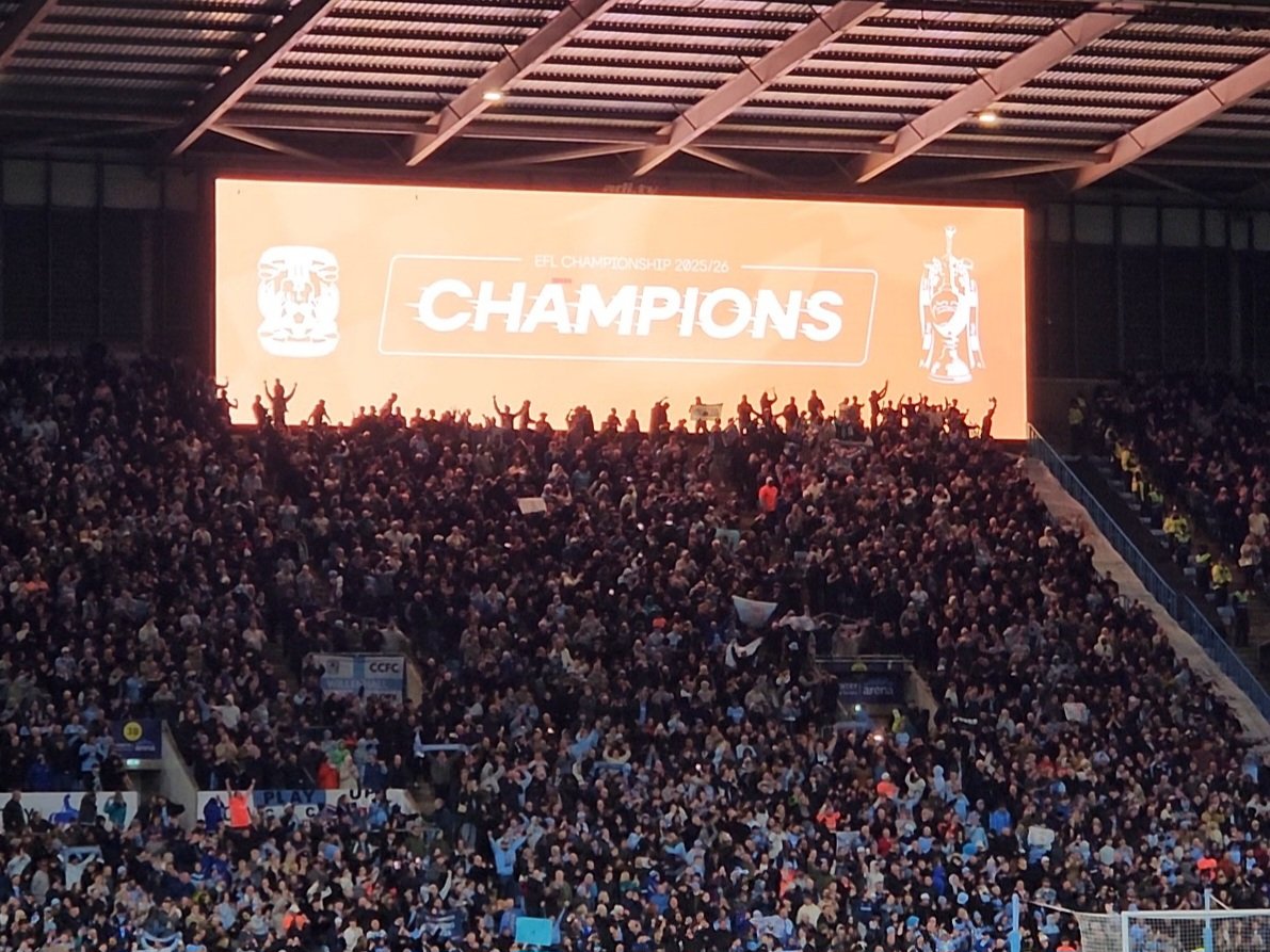 Sky Blues Steve tweet media