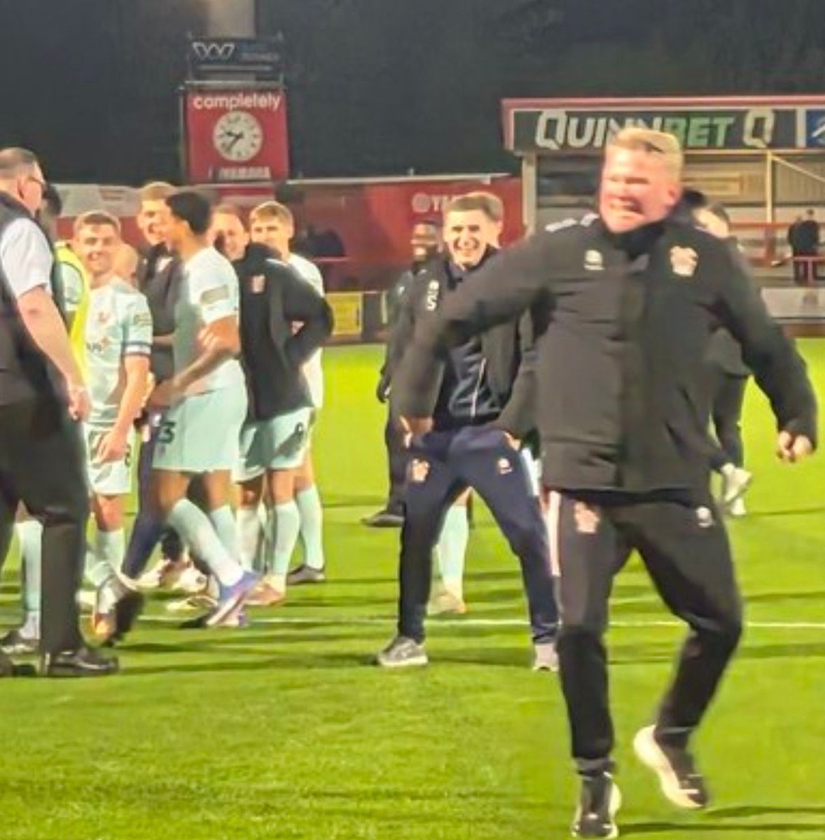 Leon Kearney tweet media