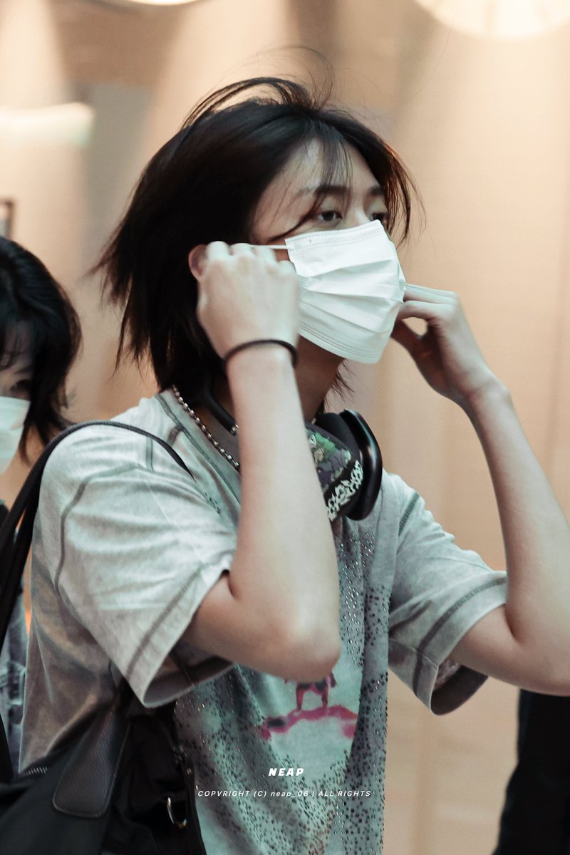 ɴᴇᴀᴘ tweet media