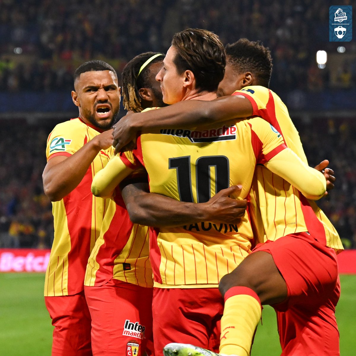 Footballogue tweet media