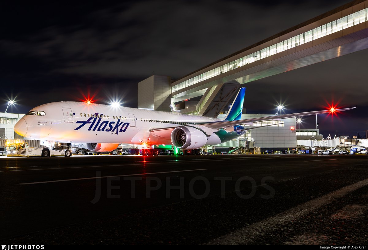 JetPhotos tweet media