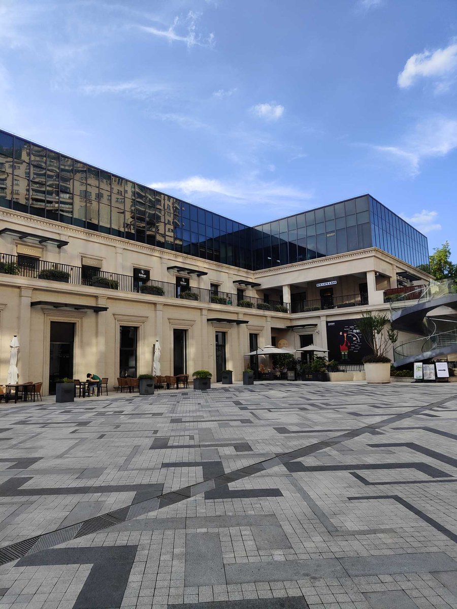 eileen anderson tweet media