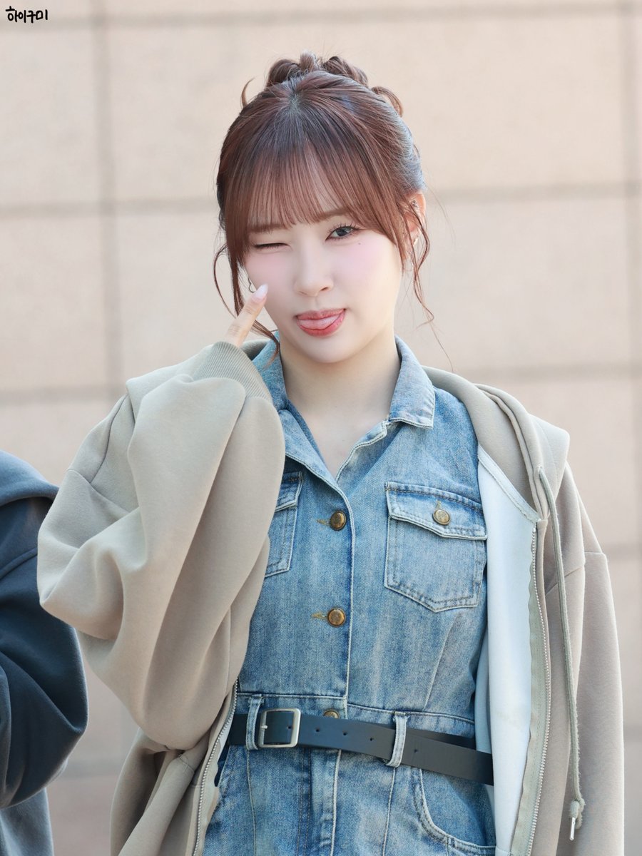 HiGumi_'s tweet photo. 260408 #첫사랑 #CSR #금희 #오늘의_그미 https://t.co/3DnNYFx1dP