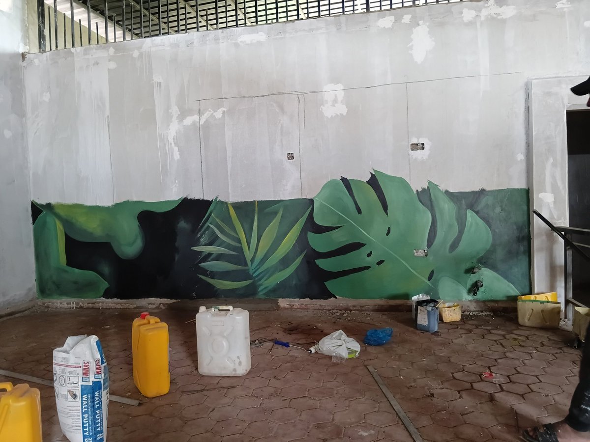 GIDEONARTPRO1's tweet image. Live from Lira currently, space lounge with the  generational artainment, next stop Kartel bar and lounge. #kampala #nbsfrontline #paint #artıkkademezamanı #ntvomumuli #bbs