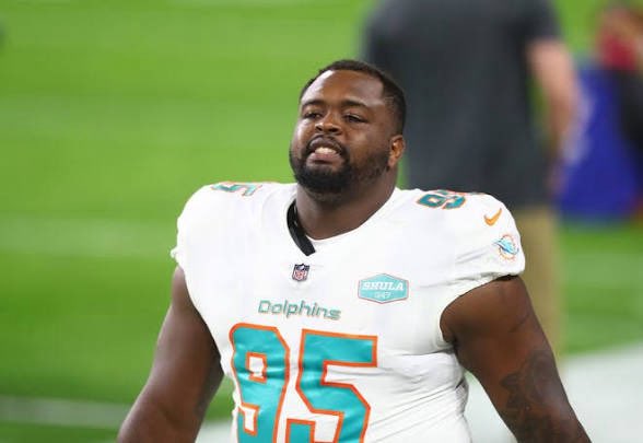 TheDougRush's tweet image. Veteran DT Benito Jones made a free agent visit with the Giants today.

Jones, a UDFA who started with the Lions back in 2020, has spent the last two seasons with the Dolphins as their nose tackle. 

Jones made 15 total tackles with a sack in 14 total games for Miami in 2025.