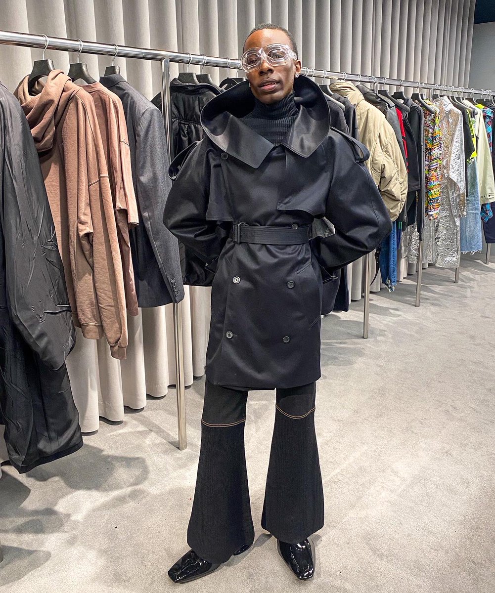 ssyriek's tweet image. how #high #fashion should be worn 🫣🫣🫣