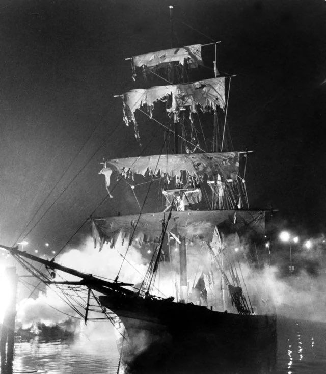 LoveHorror's tweet image. #onthisday in 1880, the 6 founders of Antonio Bay deliberately wrecked a clipper ship named the Elizabeth Dane… or so legend has it in John Carpenter’s classic film, ‘The Fog’ (1980). Will you be watching it tonight?