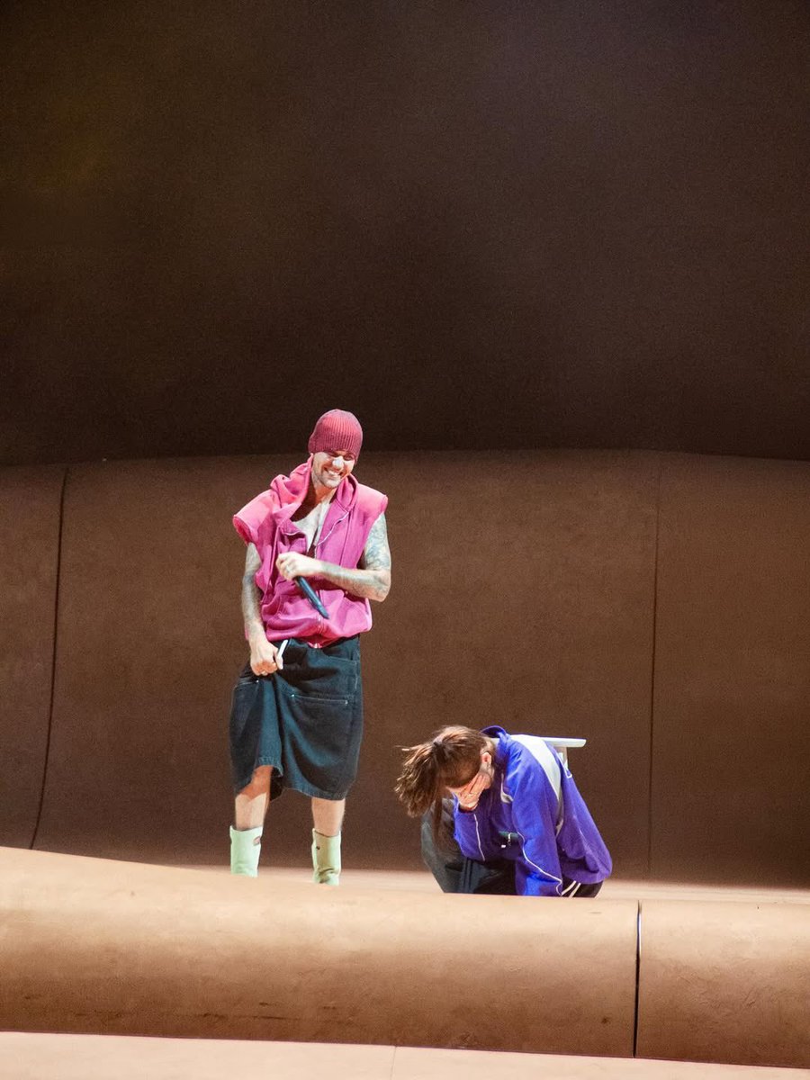 Billie Eilish Tours tweet media