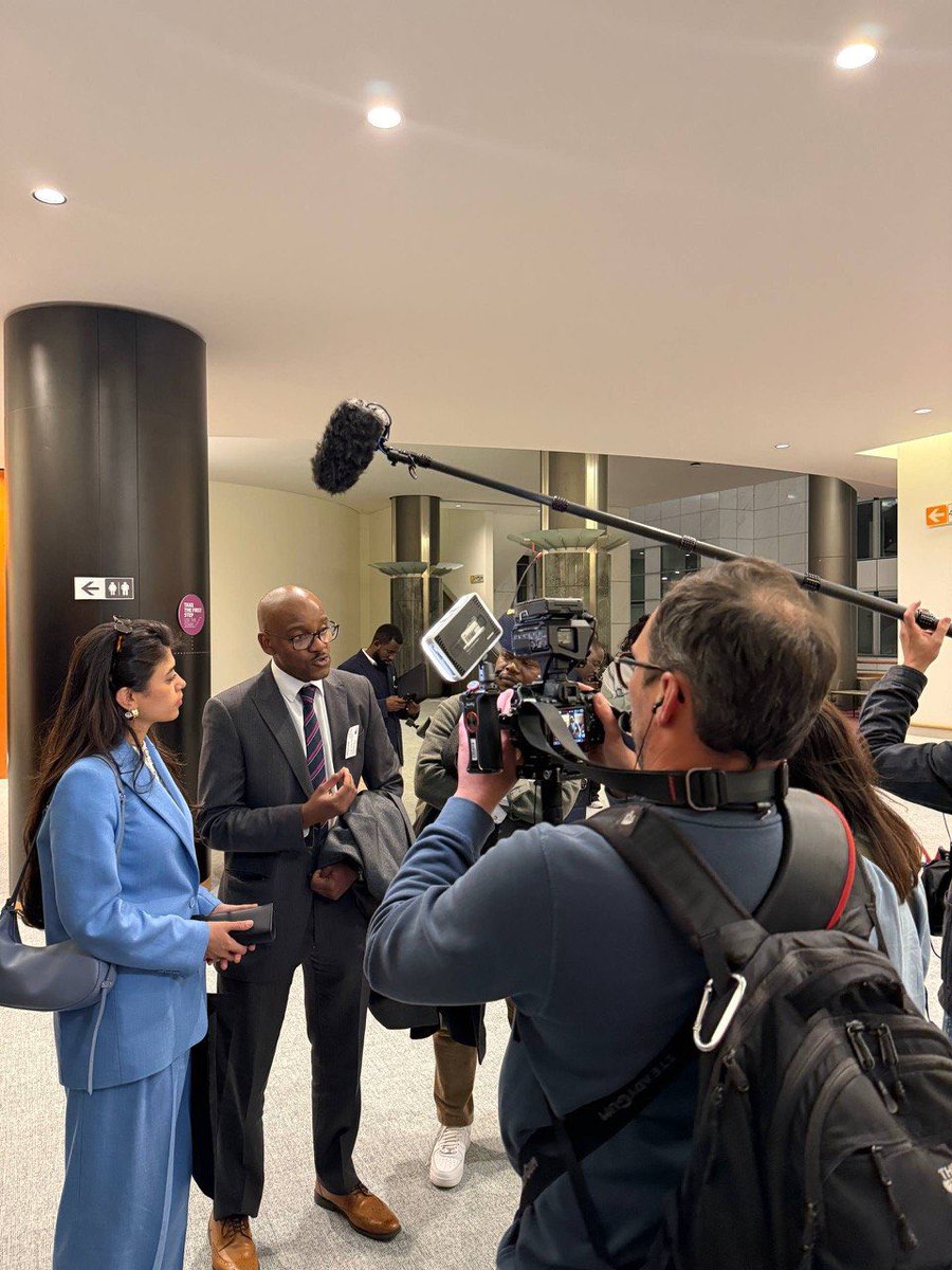 RimaHas's tweet photo. 🇨🇩 Merci à nos très nombreux·ses participant·es à notre conférence de ce soir « Une histoire de gloire et de dignité : responsabilités et justice en RDC », ainsi qu’à nos brillant·es intervenant·es.

Nous continuerons à faire tout ce que nous pouvons pour mettre en lumière les initiatives de la société civile pour la RDC et mener le travail parlementaire nécessaire pour porter cette cause.