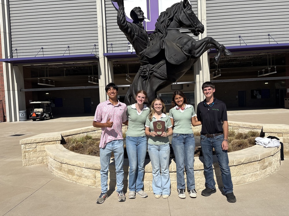 cubs_hs's tweet photo. Clifton FFA Students to Compete at State Nursery/Landscape CDE Contest https://t.co/oNcJnGBehE https://t.co/H3MGZjJ9cU