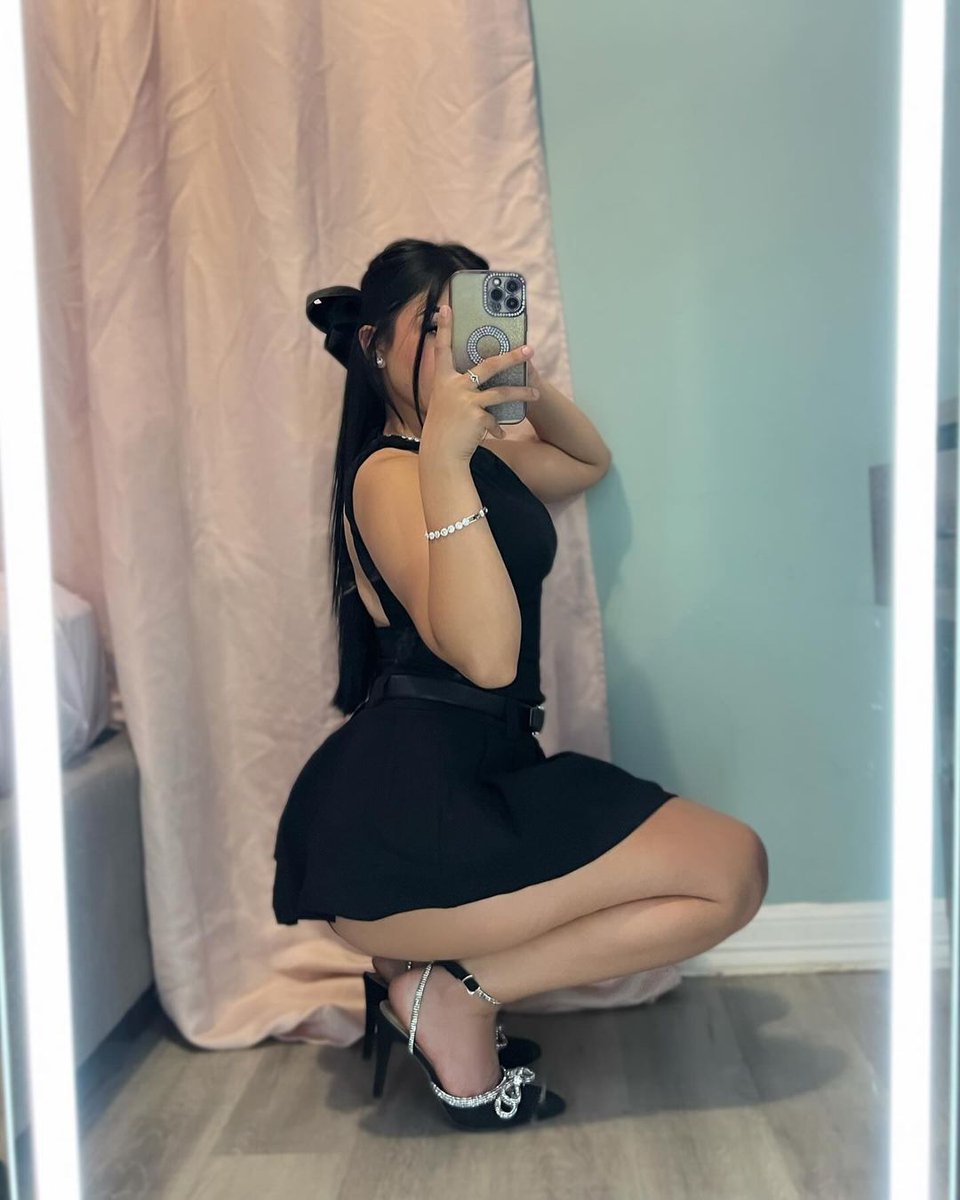 Vestiditoss's tweet image. Es un #outfit adecuado para el trabajo? 🤔