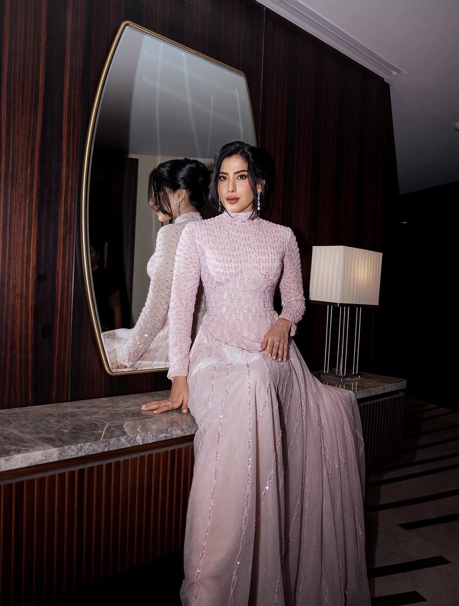 LamaOnly tweet media