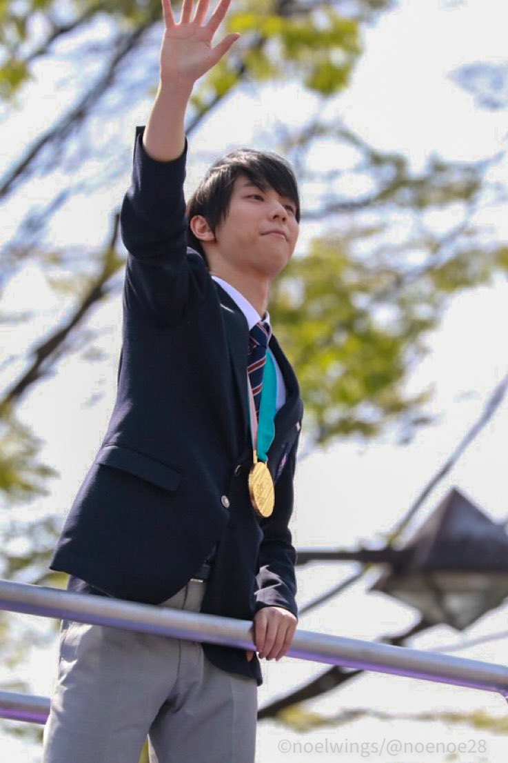 noenoe28's tweet photo. #2連覇おめでとうパレード 
#羽生結弦選手
よく撮れた方の子たち(꜆՞ .ˬ.՞)꜆
2018.4.22 https://t.co/jl8ZFQcZv4