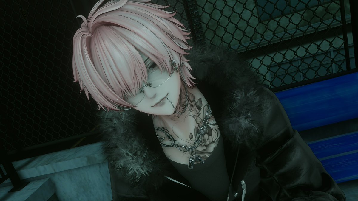 なにか tweet media