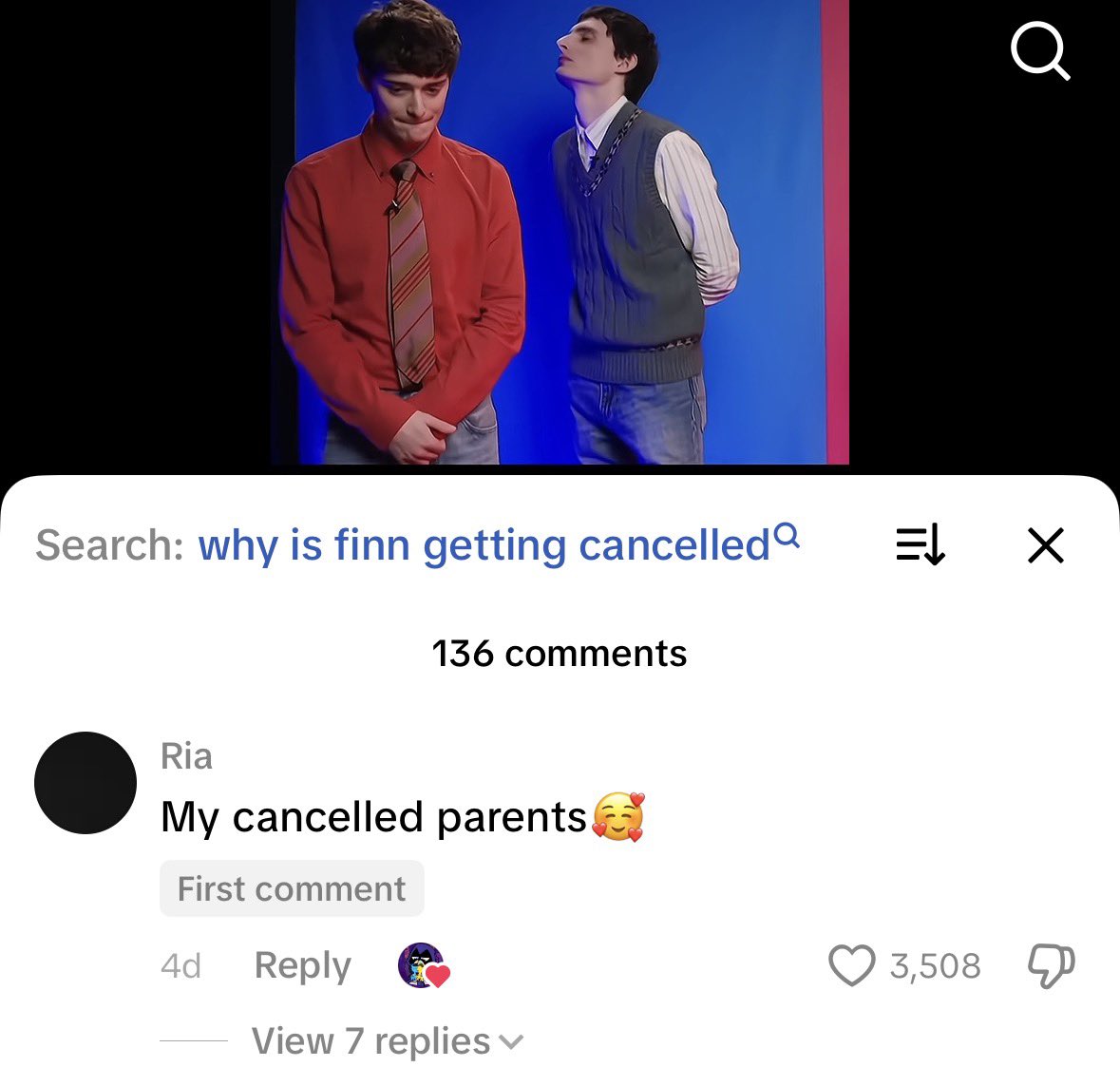 𑣲 reya tweet media