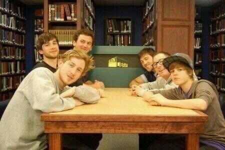 drewsmile tweet media