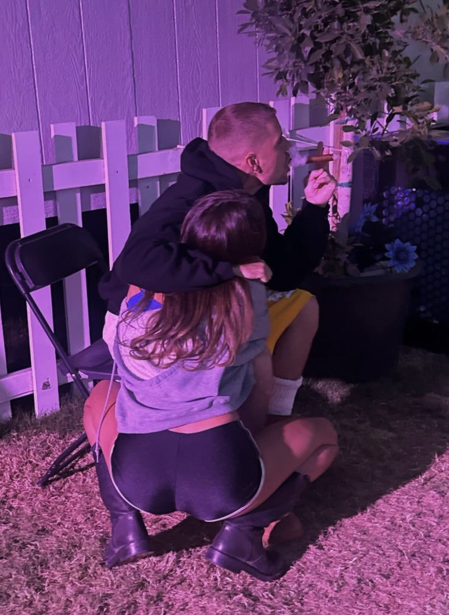 comfort ◡̈ tweet media