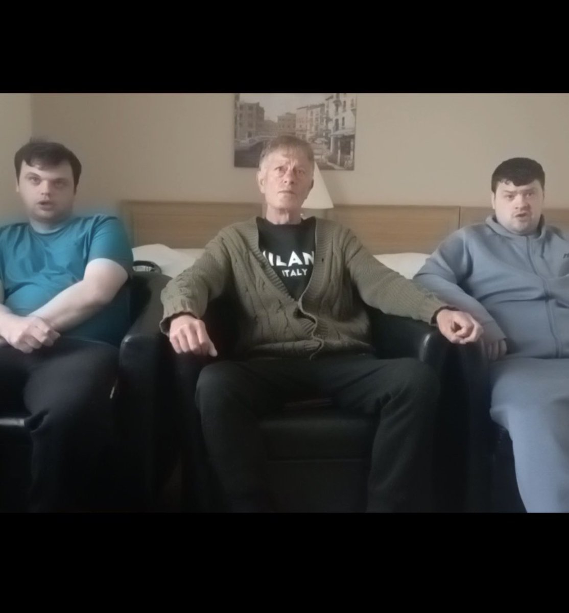 Quick update on this vulnerable family: Members of the public have chipped in and sent them money to keep their hotel for a few more nights. We’ve got a girl working on finding a permanent place to live for them. 

If anyone knows of any bar or hospitality jobs going in town. Let