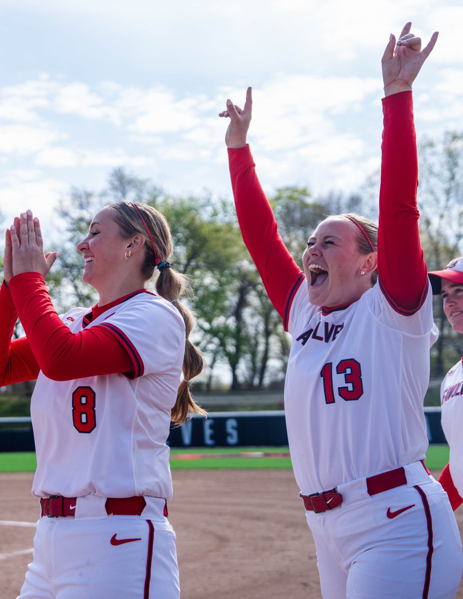 StonyBrookSB's tweet image. Weathered the Red Storm🤘

🌊🐺 x #NCAASoftball