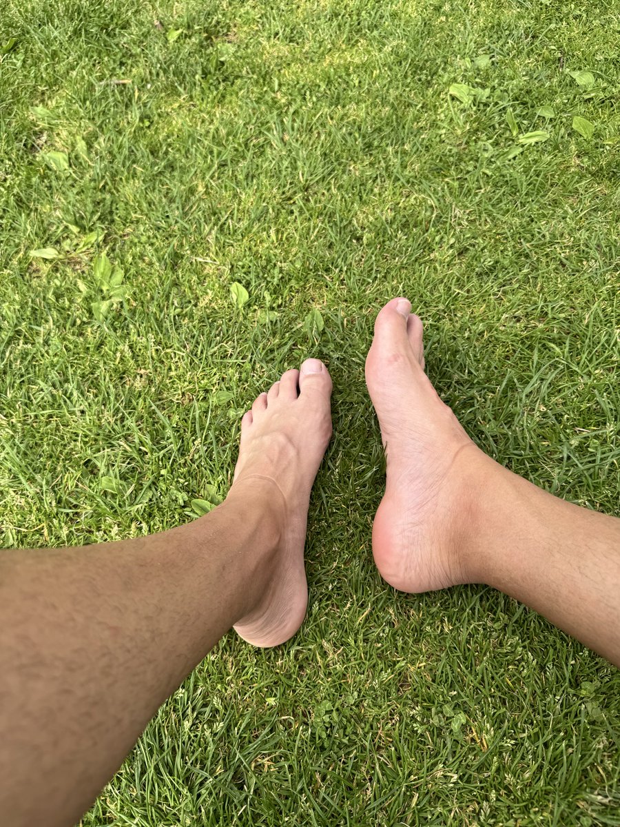 AngelGrra's tweet photo. #FeetLovers
#FootFetish
#PerfectFeet
#SexyFeet
#FeetOfTheDay
#FootAddict
#FootModel
#FeetObsessed
#HotFeet
#FeetFantasy
#FeetForSale
#BuyMyContent
#ExclusiveContent
#VIPFeet
#PremiumContent
#CustomFeet
#FeetOnDemand
#DMForContent https://t.co/4tyBToWubn