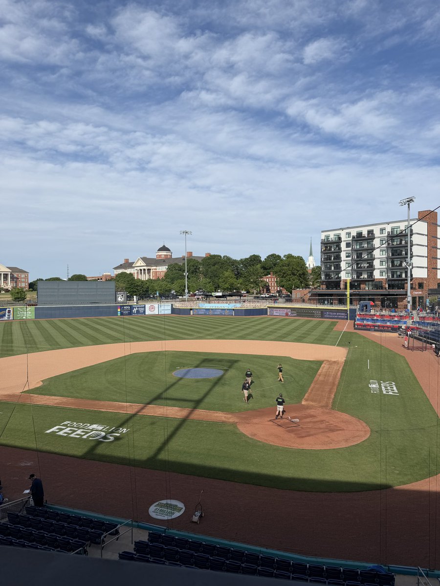 SpencerJBall's tweet photo. Back in K-Town! On the call with @dan_helotie at 6. Watch the action on Bally Sports Live or check it out below!⚾️⬇️

https://t.co/ixkh2OPOZG https://t.co/KWtIOJ4DE4