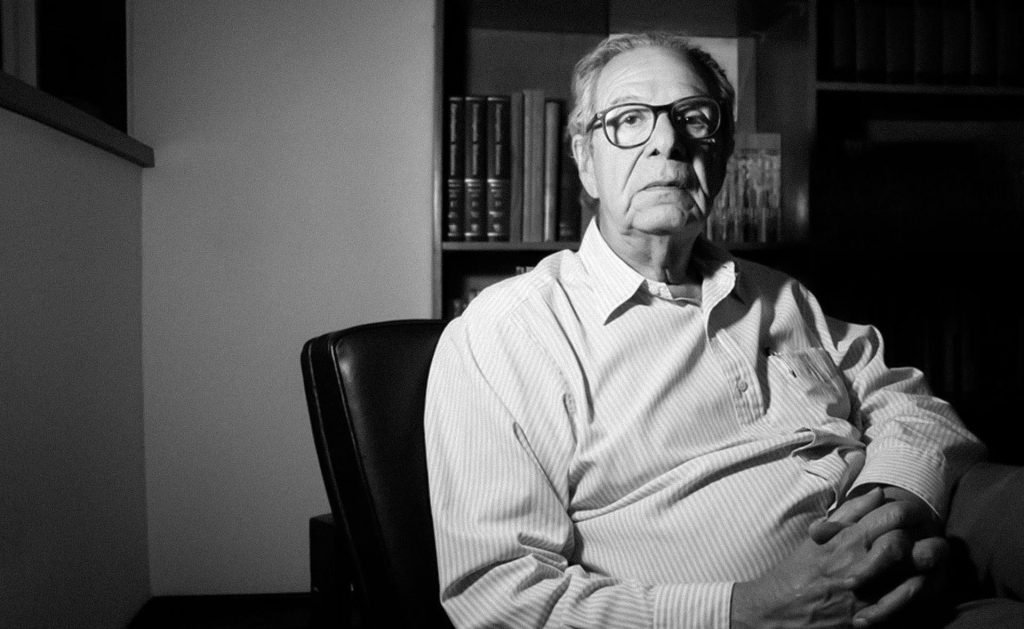 En la categoría Integridad Democrática recibe el reconocimiento Elías Pino Iturrieta🇻🇪

Historiador, académico y escritor, reconocido por su rigurosa labor de análisis sobre el poder y la memoria histórica de Venezuela.