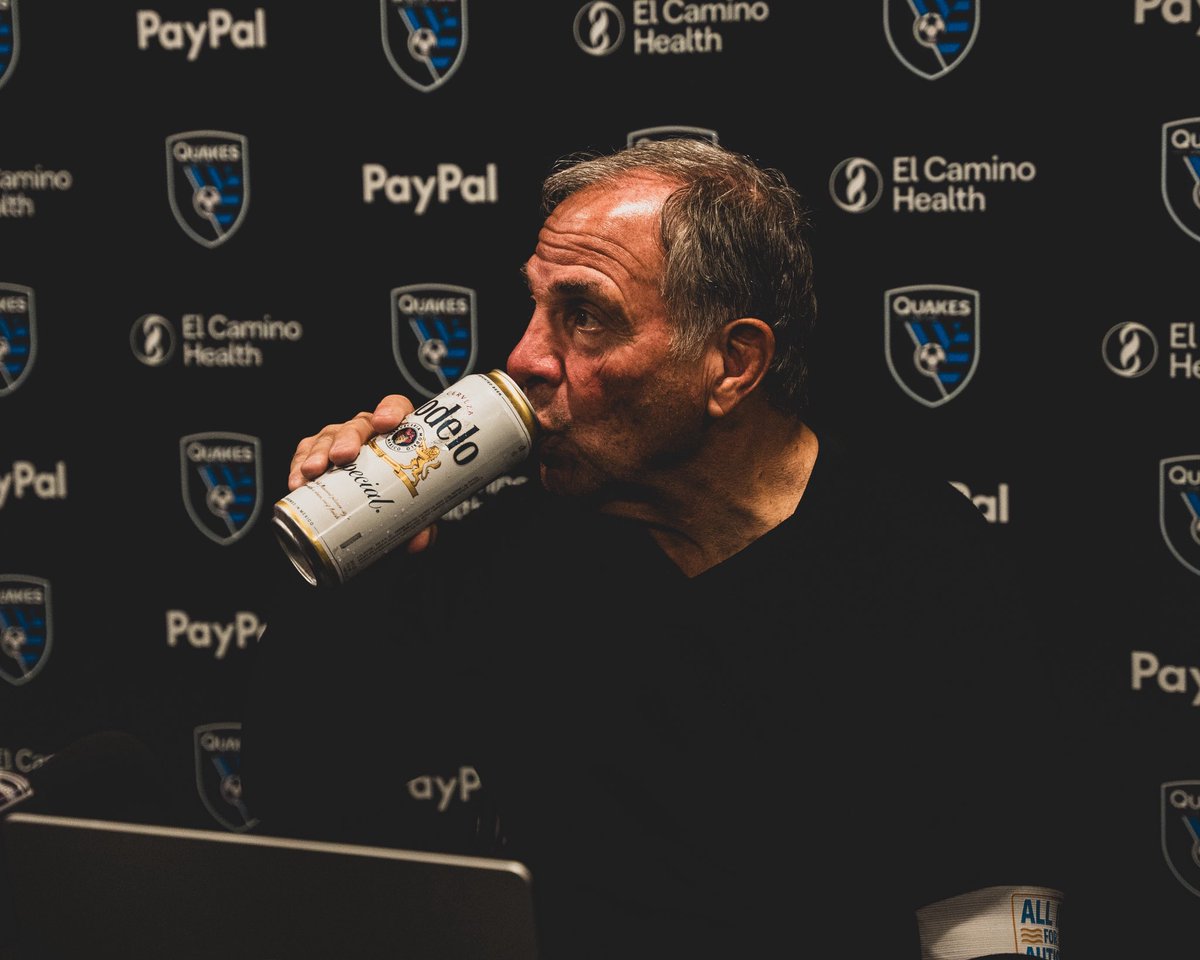 FavianRenkel's tweet photo. How Bruce Arena is feeling lately:
๐ธ @tjvalenton
#Quakes74 #MLS https://t.co/BuAjdoSGSo
