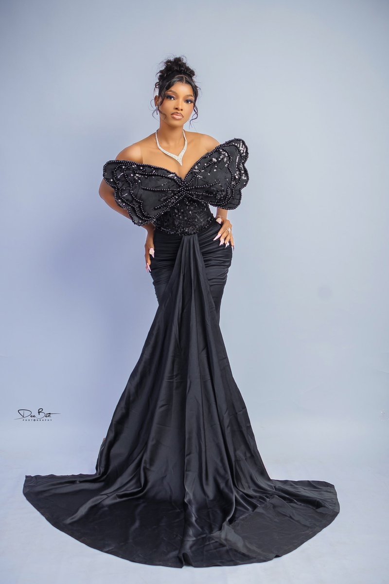 omowumi26 tweet media
