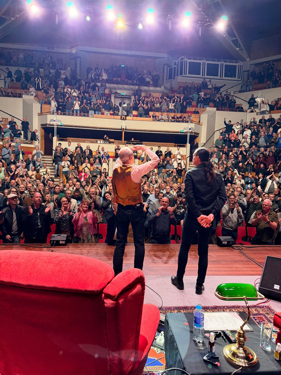 frossiofficial's tweet image. Thank you, Utrecht. We'll be back in the Netherlands for one more show on May 1st at The Muziekgebouw, Eindhoven. 

Onwards to Denmark and the KulturCenter, Skive.

Tickets for all European and UK shows: francisrossi.com/tour

#FrancisRossi #Tour #StatusQuo #Utrecht #Skive