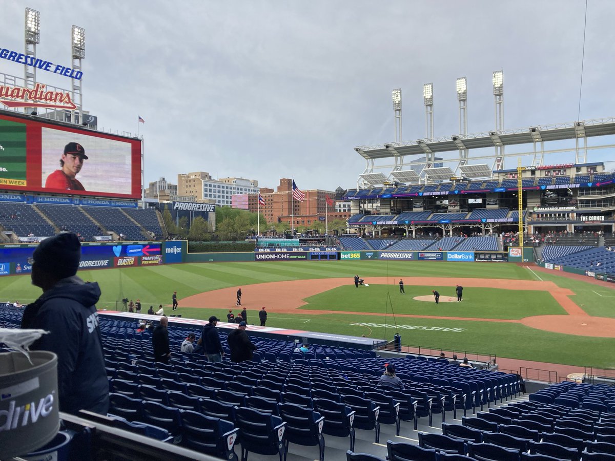 Elevation tweet media