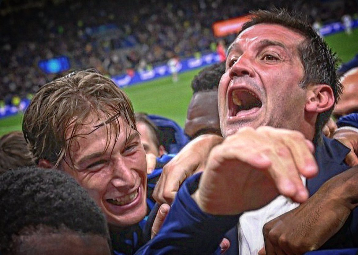 FBiasin's tweet image. A un passo dallo scudetto e in finale di Coppa Italia.

Niente male lo stagista.