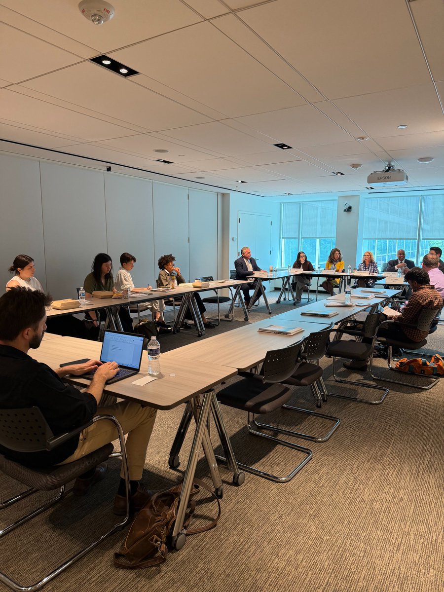 calstate's tweet image. During #CSUHillWeek, CSU students and university leaders met with journalists from national media—including the @nytimes, @politico, @washingtonpost, @insidehighered and The @Chronicle of Higher Education—to share how access to public #HigherEd strengthens the nation's future.