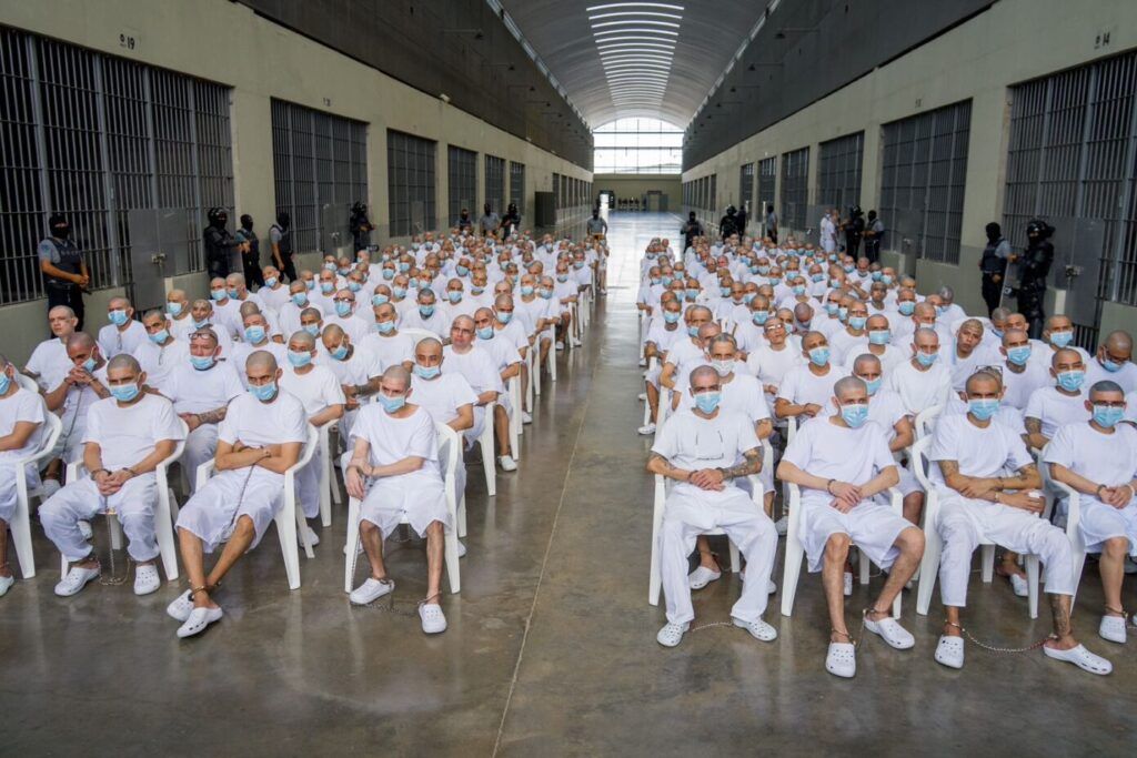 Procesan a 486 cabecillas de la MS-13 por más de 47 mil delitos cometidos entre 2012 y 2022 buff.ly/wIsg82H