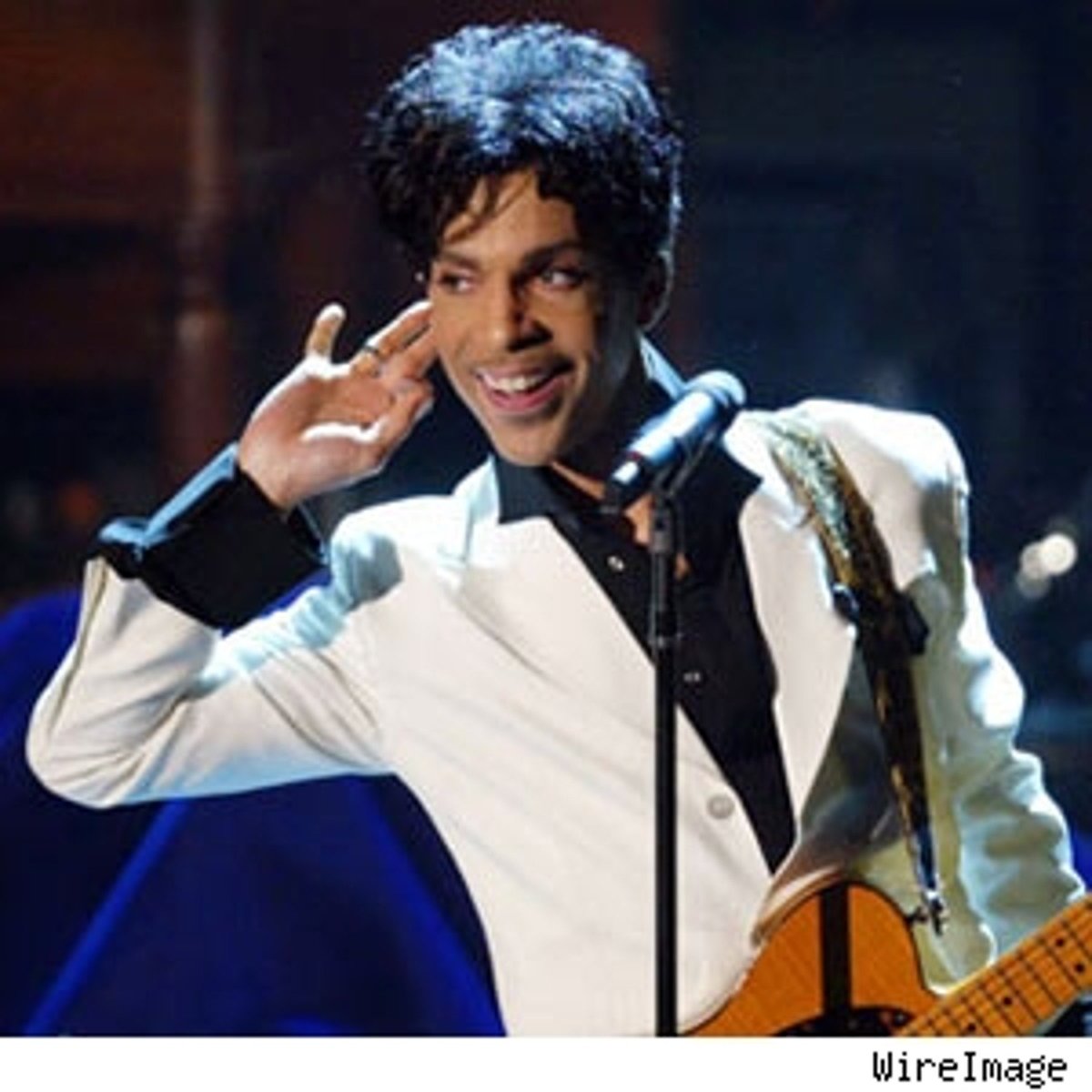 MarkAPrinceJr's tweet image. Hard to believe it’s been 10 years since we lost #Prince - I didn’t believe the news at first. He was a once-in-a-lifetime artist and musical genius. Grateful I was able to see him multiple times including his epic #SuperBowl performance. There will never be another like him. 💜