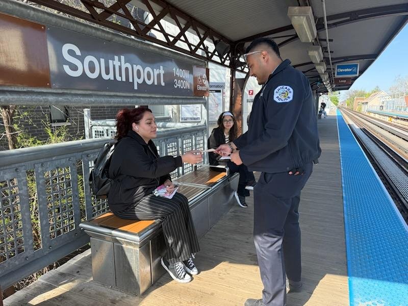 CPDTransit's tweet photo. Public Transportation Section Officers at Southport brownline conducting safety awareness outreach for the ridership. @CPD_BCT @CHICAGO_POLICE https://t.co/Qa4TrgC1Rw