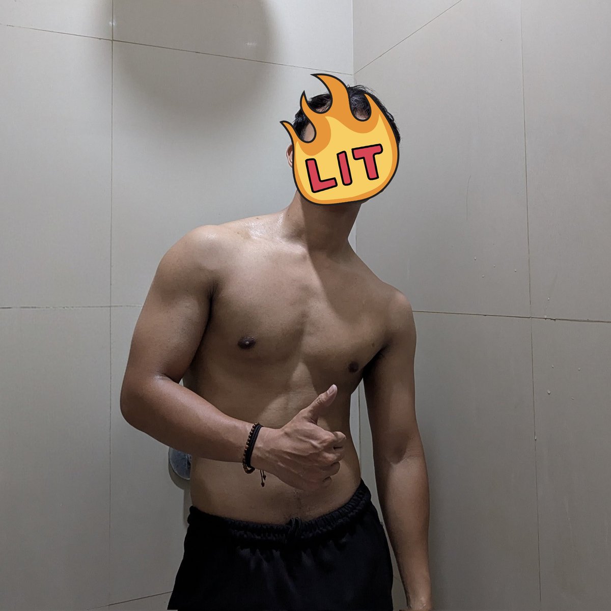 iDme27's tweet image. Saranin bagian mana yg perlu dilatih/digedein lagi, biar proporsional #gym, klo bisa sm nama exercisenya apa