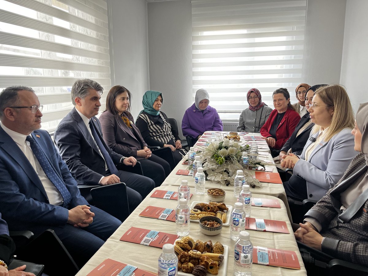 📍 KADEM Bolu İl Temsilciliği’nin Açılış Programı..

Emeği geçen herkese teşekkür ediyor,
birlik ve dayanışma içinde daha nice güzel çalışmalarda buluşmayı temenni ediyoruz. 🌸