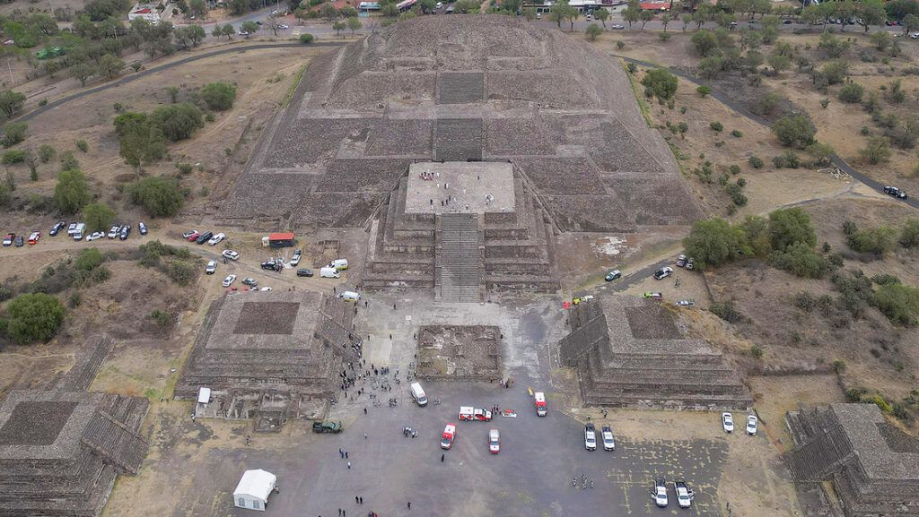 Ataque en Teotihuacán habría sido planeado por un solo agresor, según investigación buff.ly/KTfwRWx