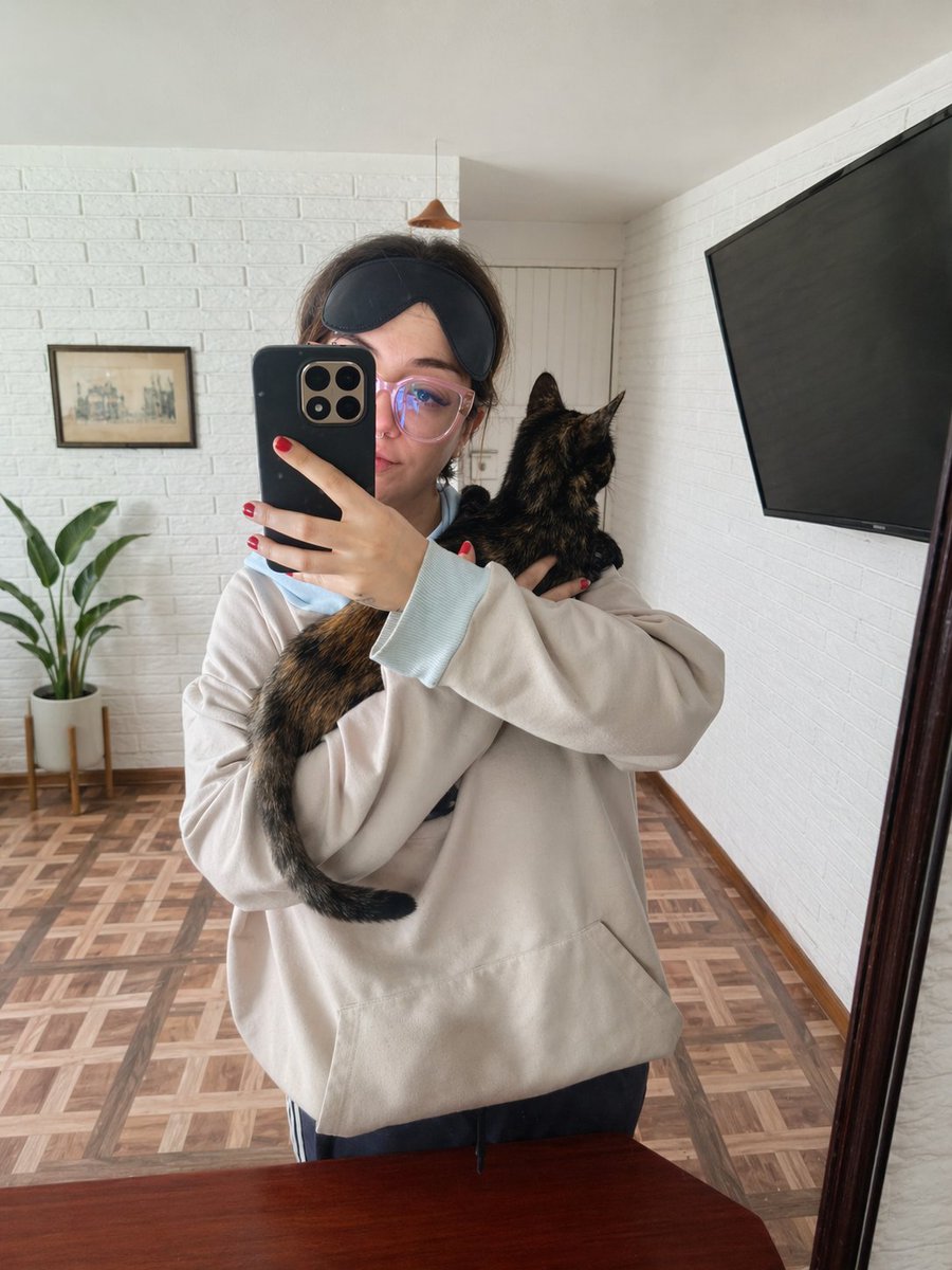 Isabella 💜 tweet media